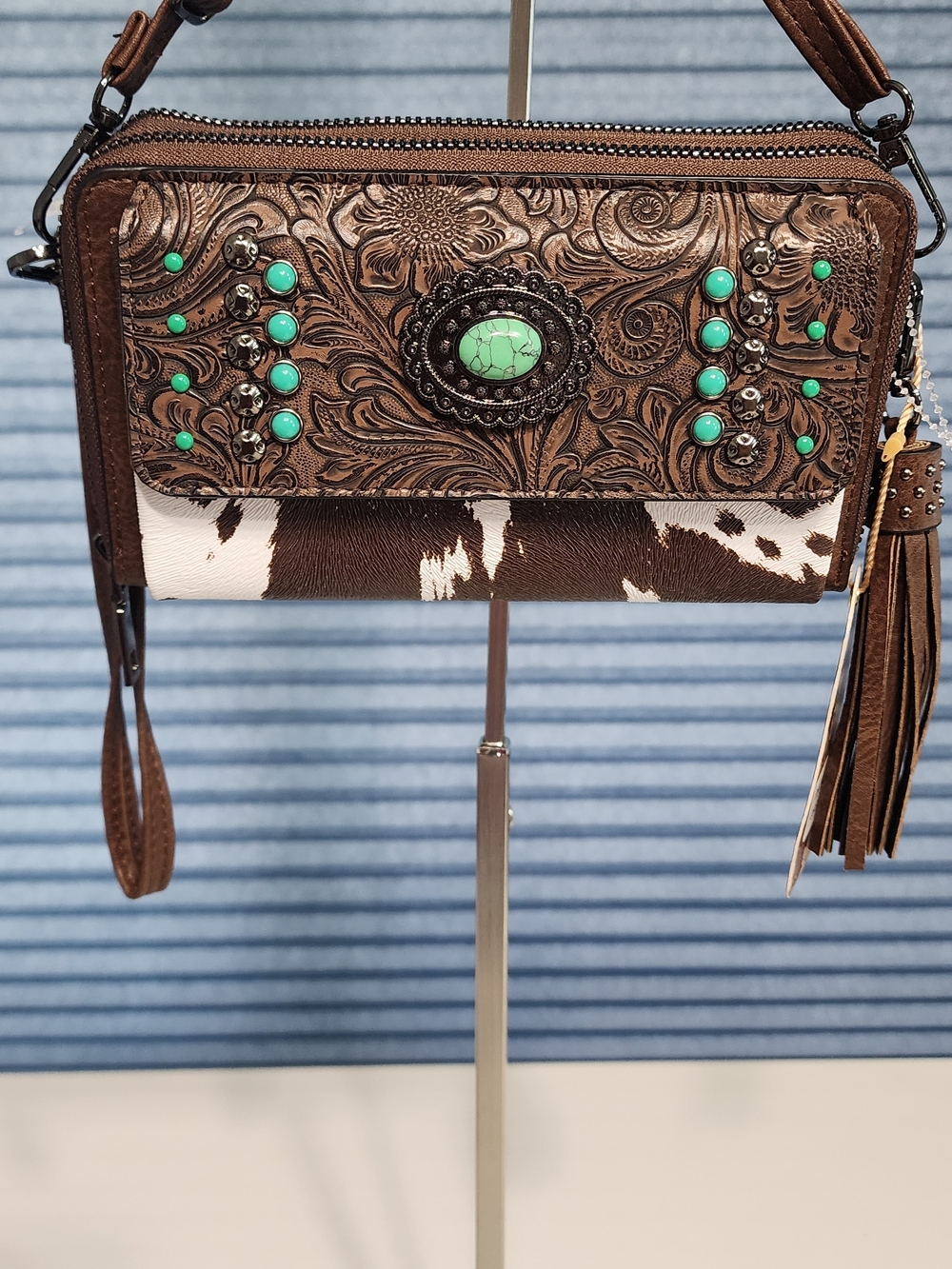 NWT Sam &Hadley Brown and White Western Embossed Wallet with Turquoise Accents - Picture 7 of 7